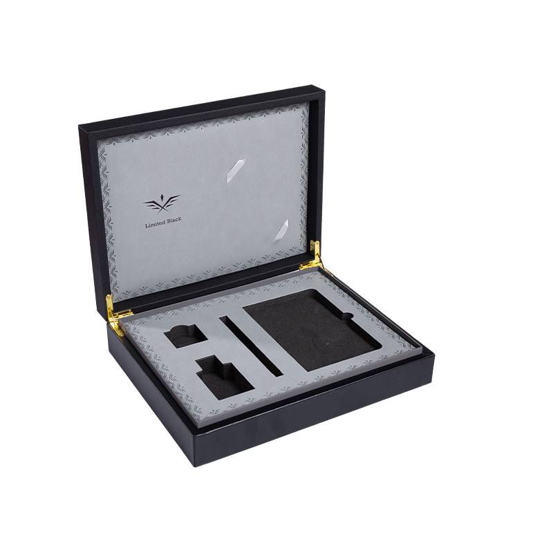 Luxury Watch Alahas Regalo Box na may Magnetic Clasp Hard Case